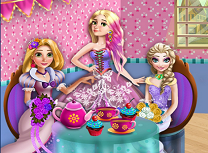 Domnisoarele de Onoare Petrecere cu Ceai