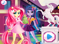 Fetele Equestria Prima Zi de Scoala