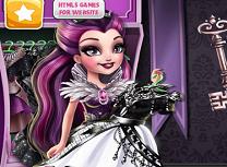 Garderoba lui Raven Queen