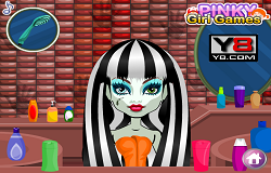 Frankie Stein la Coafor