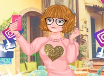 Anna Fluture pe Social Media