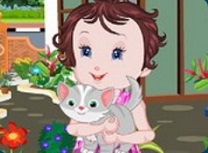 Bebelusa Lisi Salveaza Pisicuta