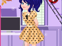 Buburuza Fata de Scoala vs Supererou