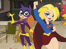 Super Eroinele DC Bataie cu Mancare